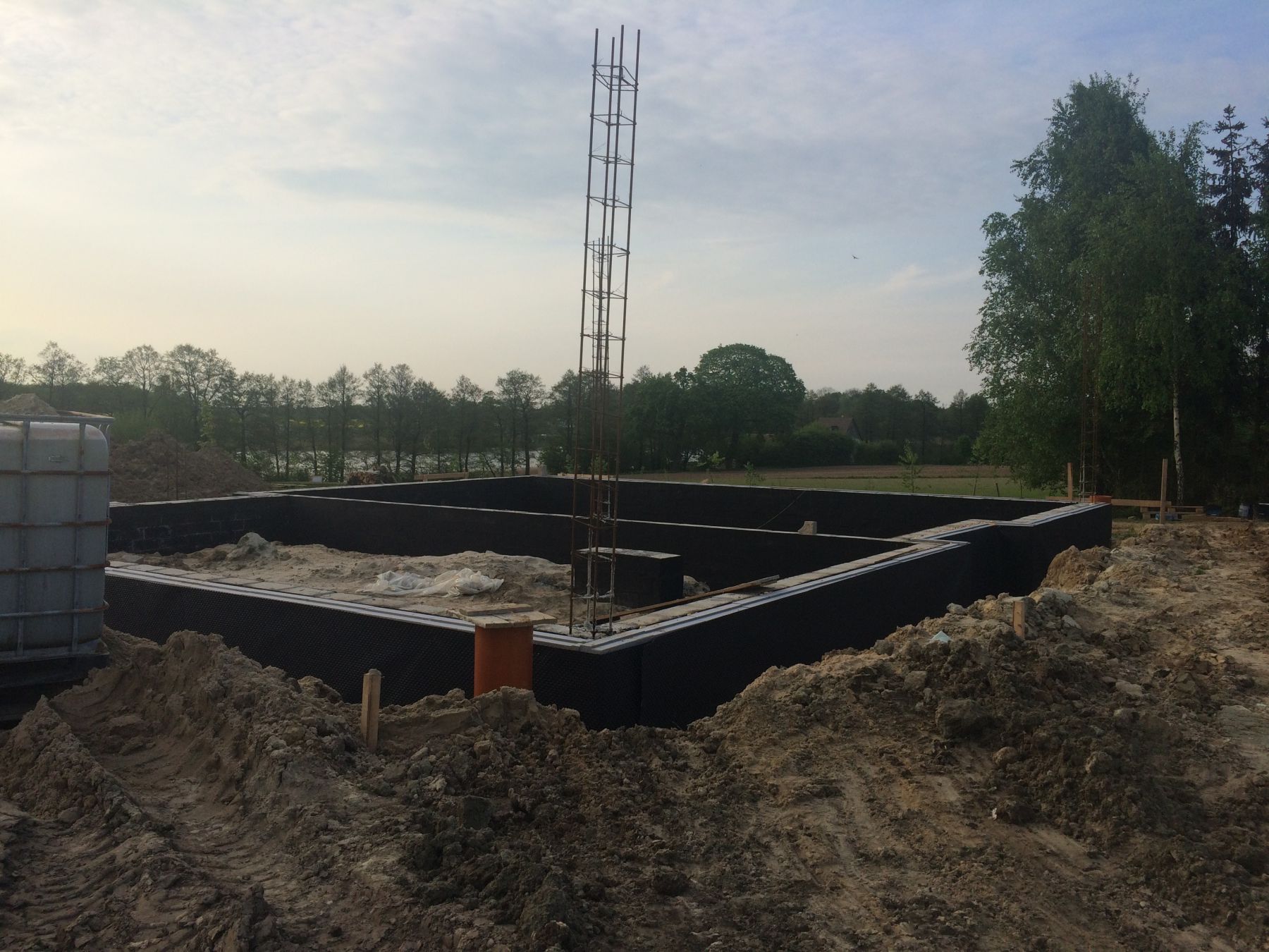 Zdjęcie do wpisu: Fundamenty i garaż