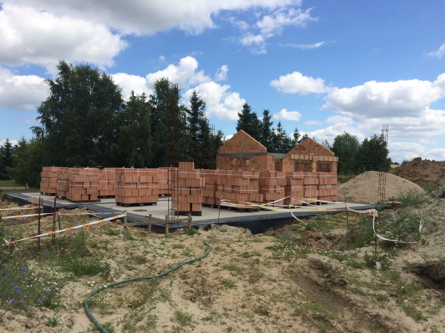 Zdjęcie do wpisu: Fundamenty i garaż