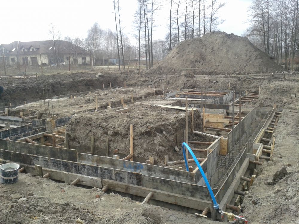 szalunki pod ławy i stopy