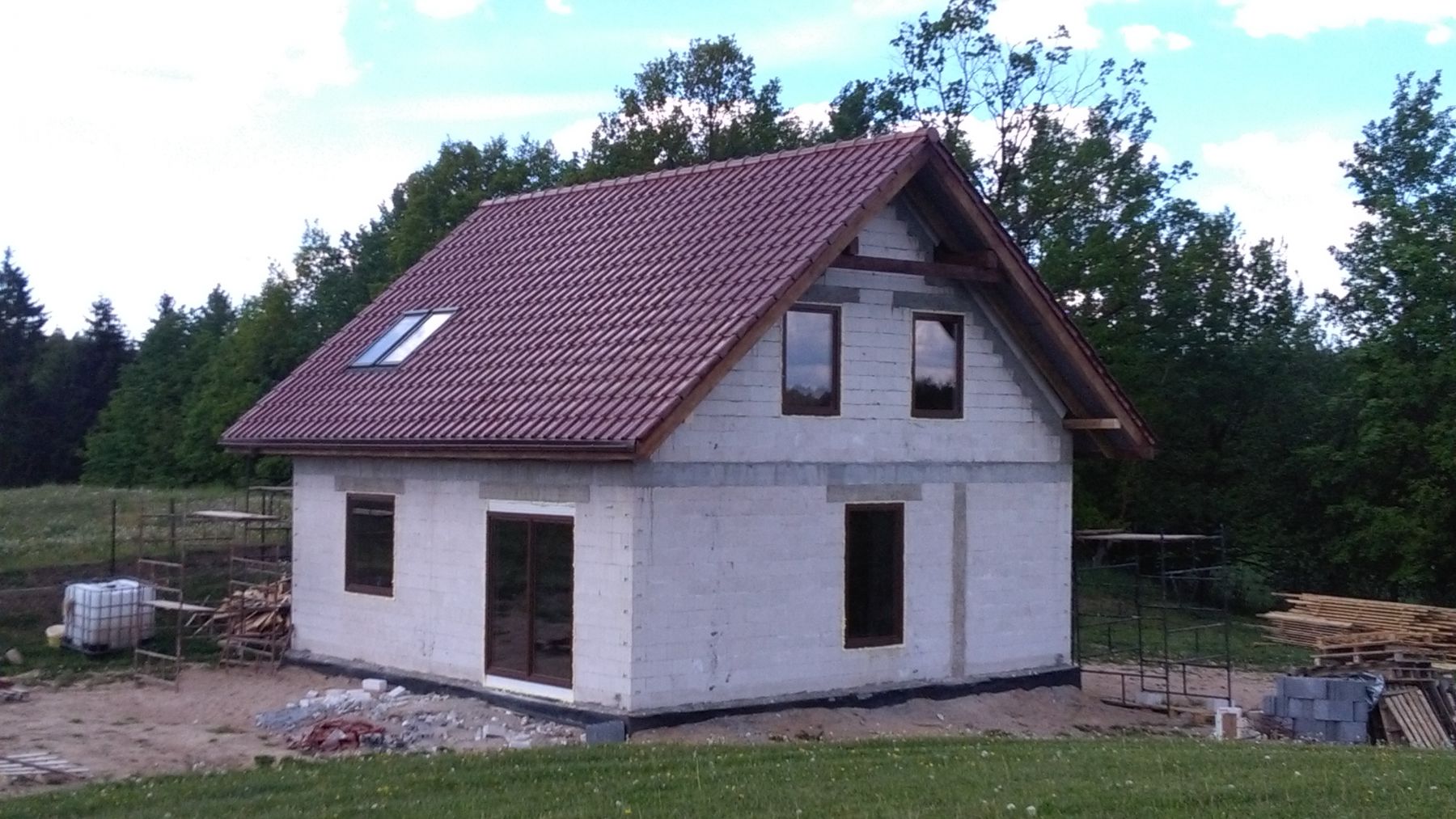 Zdjęcie do wpisu: Dach, okna, drzwi...