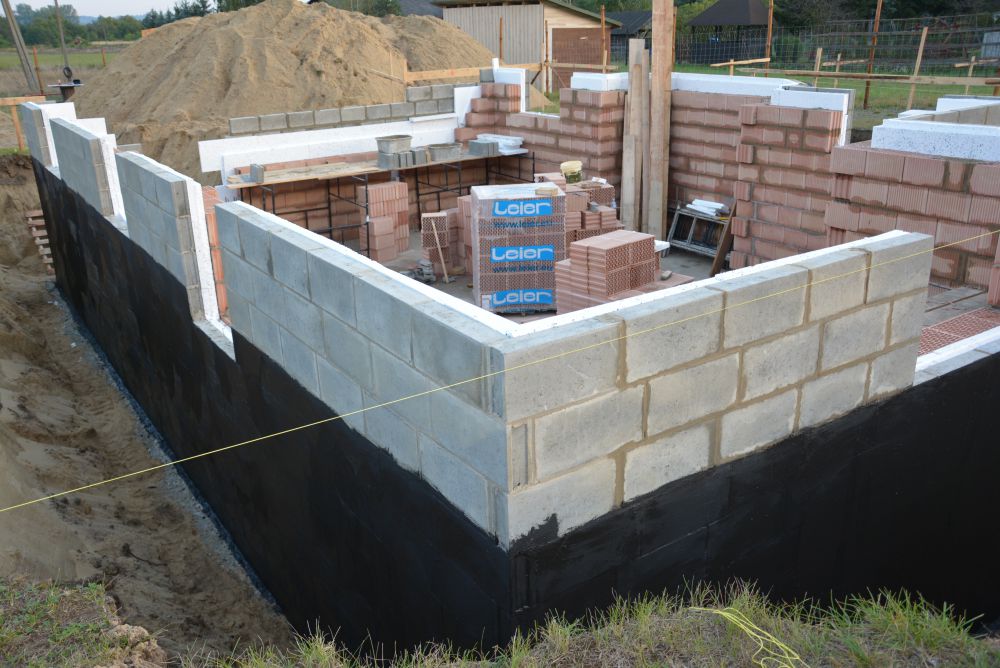 Zdjęcie do wpisu: Ściany piwnicy w górę !! Awokado 2P