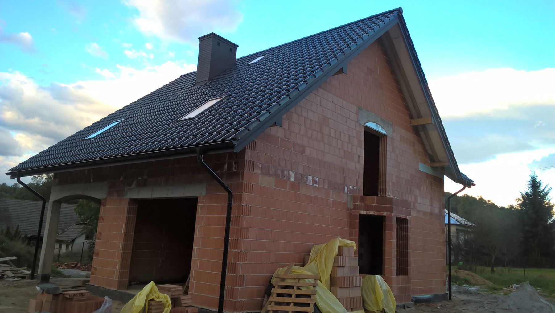 Zdjęcie do wpisu: stan surowy otwarty