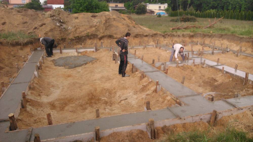 ławy fundamentowe zalane :) :)
