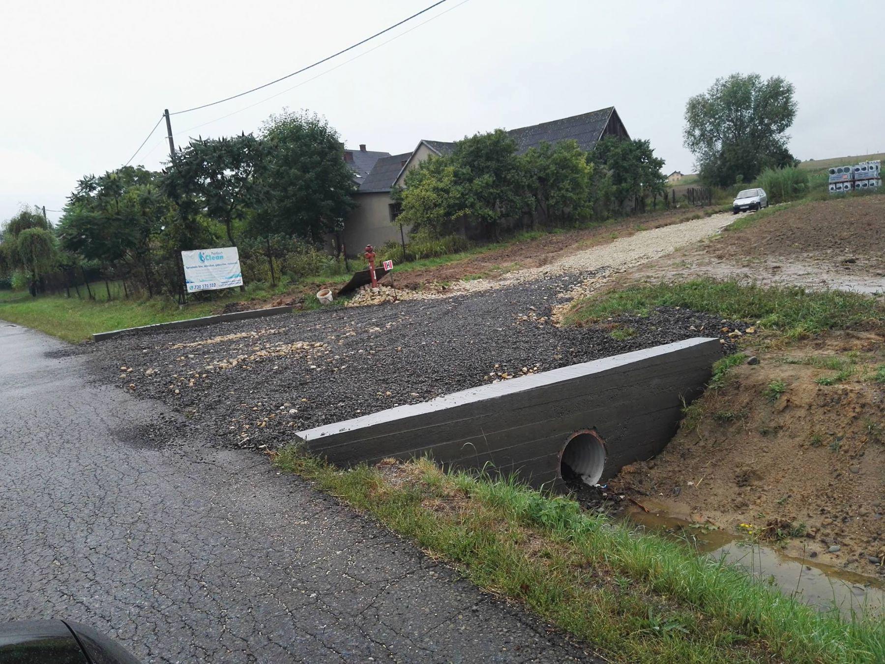 Zdjęcie do wpisu: Etap zakończenia wjazdu na posesję