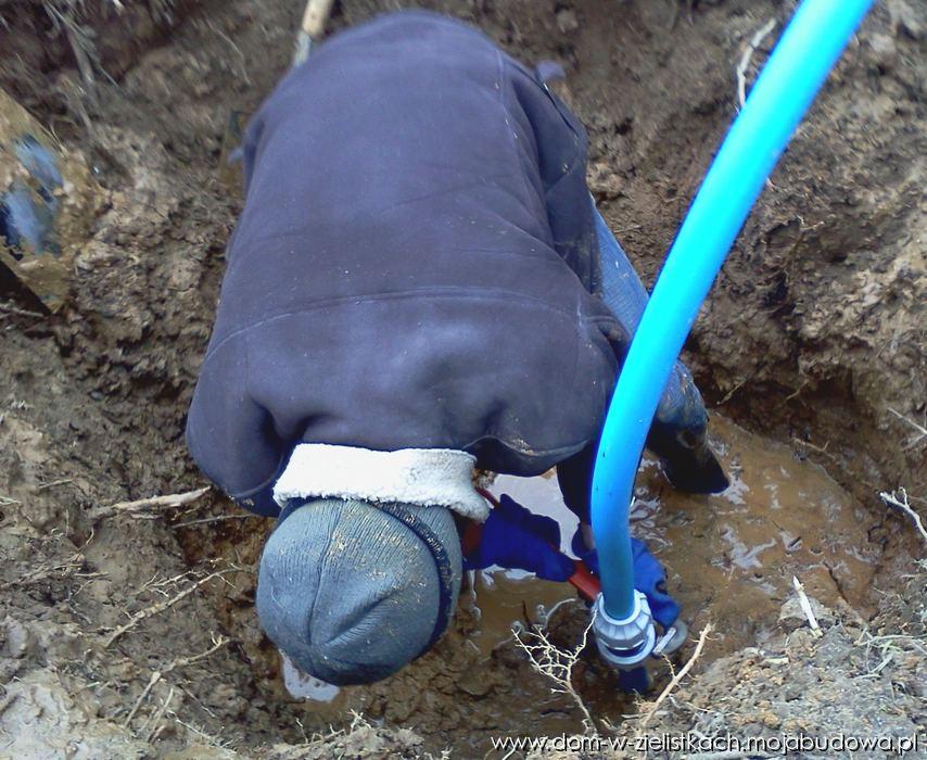 Nawet udało sie dokręcić dokładnie złączkę...