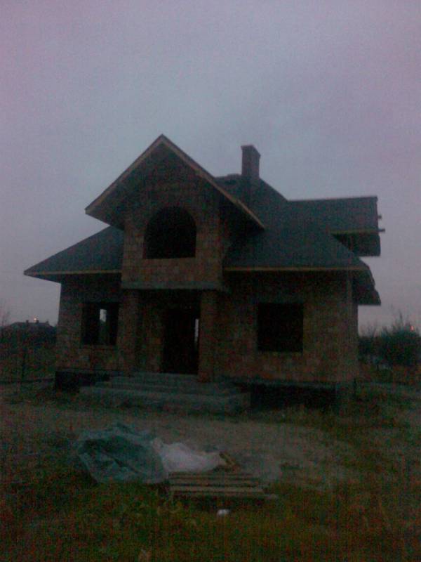 Zdjęcie do wpisu: po tygodniu ciężkiej pracy, jest już dach :)