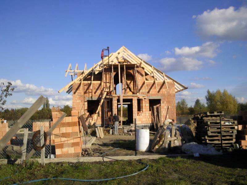 Zdjęcie do wpisu: ...zaczynamy dach :)