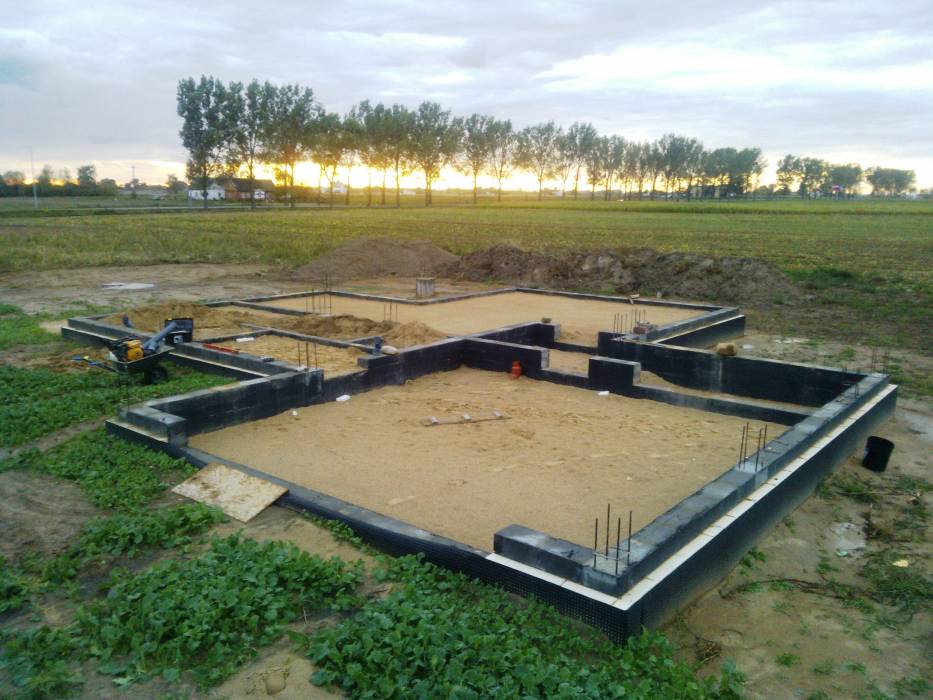 Zdjęcie do wpisu: obsypka i zasypka fundamentów