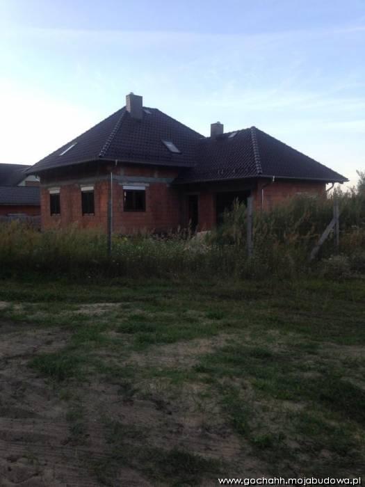 Zdjęcie do wpisu: z oknami, drzwiami do kotłowni i bramą garażową