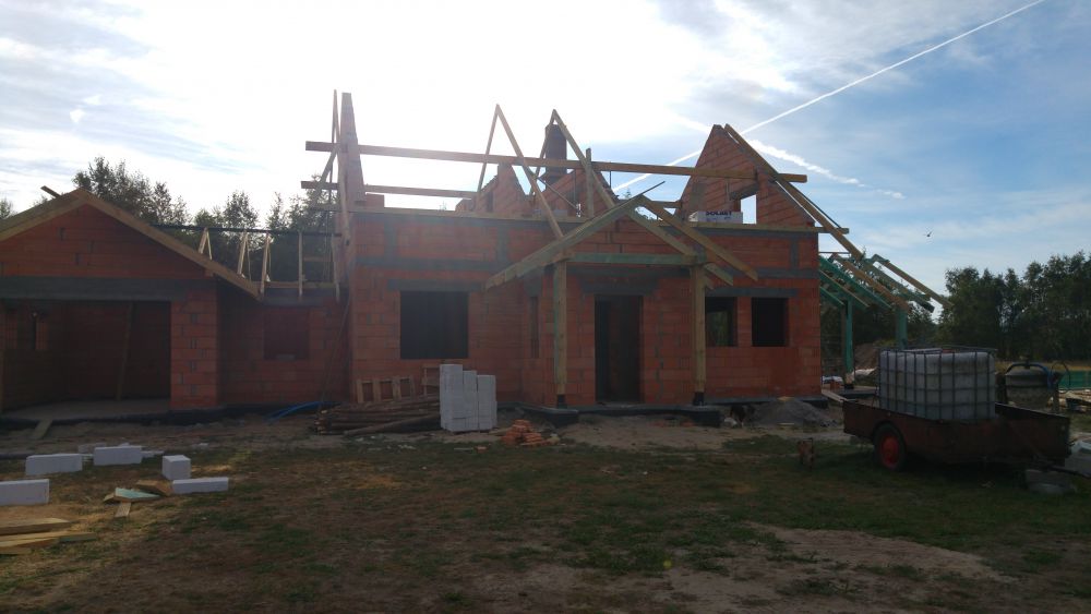 Zdjęcie do wpisu: Mury rosną dalej :)