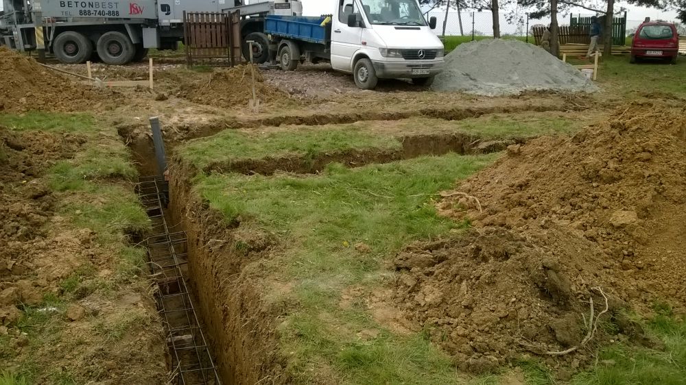 Zdjęcie do wpisu: Fundamenty - kopanie