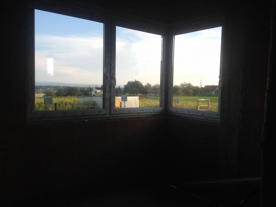 Zdjęcie do wpisu: Kolejny etap - Okna :)