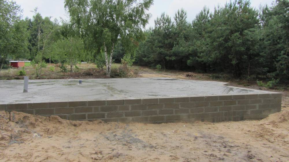 Zdjęcie do wpisu: Bloczki, studnia, płyta