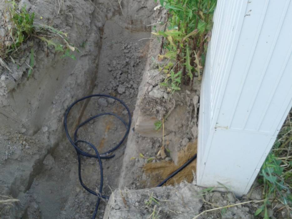 Zdjęcie do wpisu: Wytyczenie budynku, podłączenie się do prądu i kan