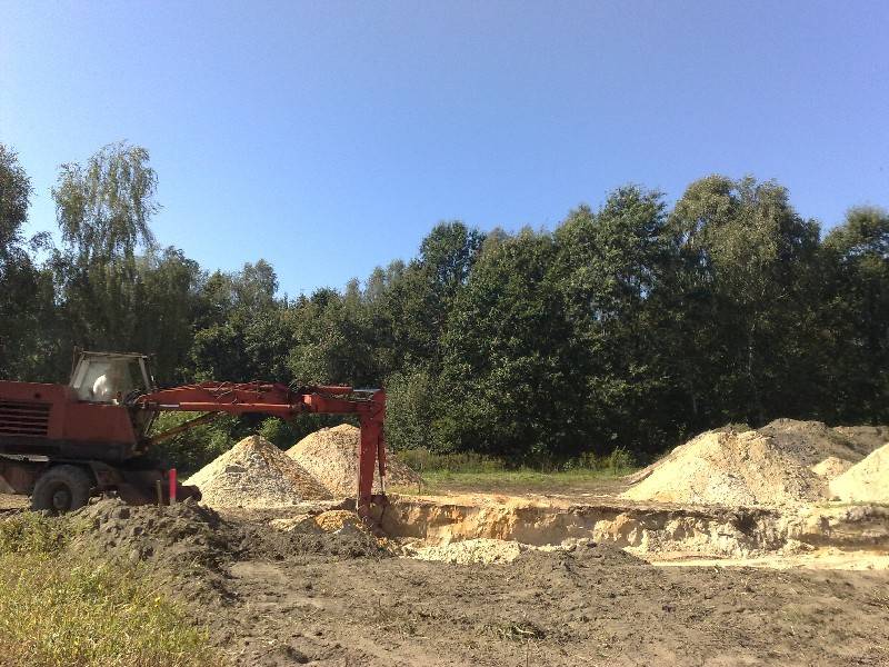 Zdjęcie do wpisu: Poczatki prac budowlanych