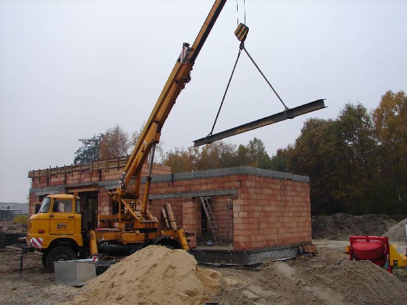 Zdjęcie do wpisu: Scianka kolankowa i więźba