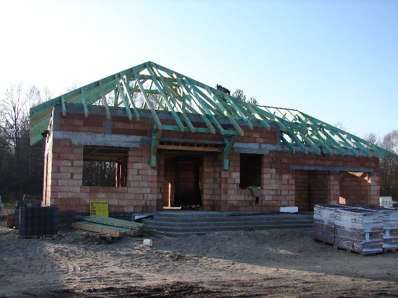 Zdjęcie do wpisu: Scianka kolankowa i więźba