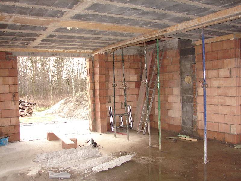 Zdjęcie do wpisu: Scianka kolankowa i więźba