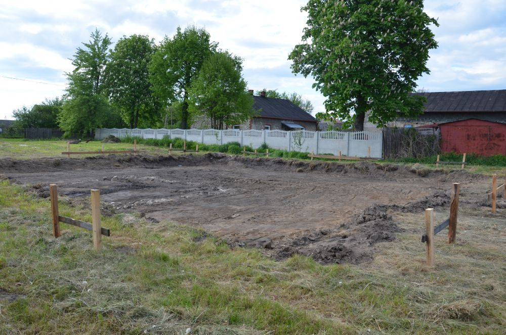 Wyznaczanie granic budynku przez geodetę