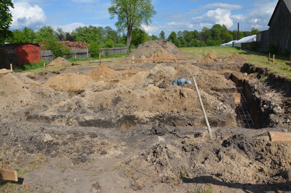 Kopanie fundamentów 