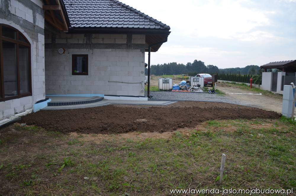 prace na zewnątrz - lawenda, budowa w jaśle