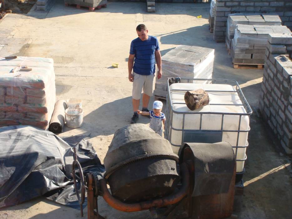 Zdjęcie do wpisu: Mury pną się do góry - piwnica