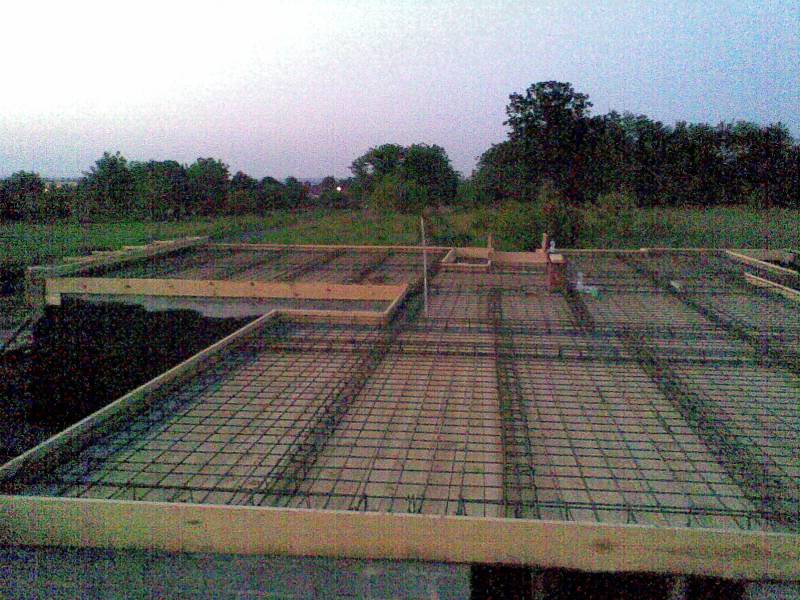 Zdjęcie do wpisu: zbrojenie piwnicy zakończone - dzisiaj zalewamy