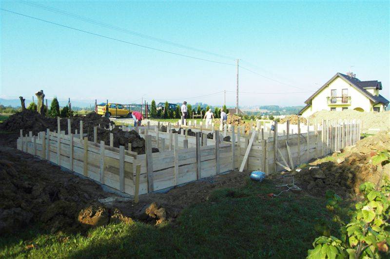 Zdjęcie do wpisu: 2009-08-10 Fundamenty