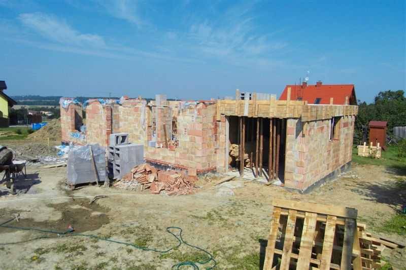 Zdjęcie do wpisu: 2009-08-19 Niech się mury pną do góry