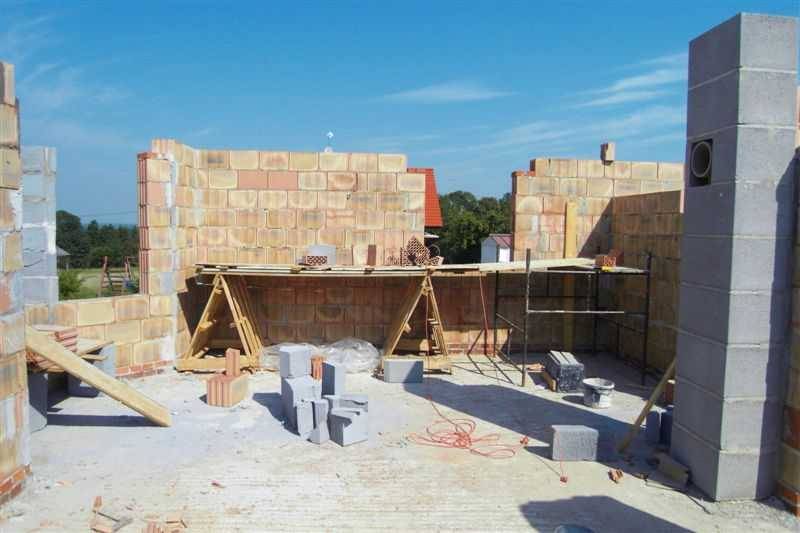 Zdjęcie do wpisu: 2009-08-19 Niech się mury pną do góry