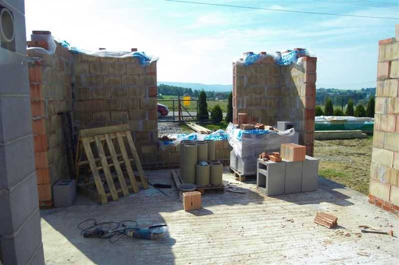 Zdjęcie do wpisu: 2009-08-19 Niech się mury pną do góry