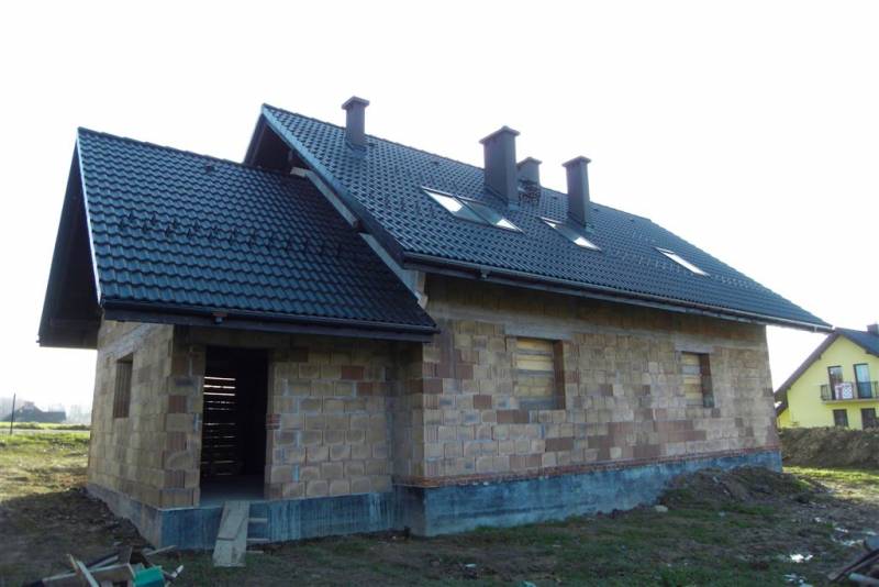 Zdjęcie do wpisu: 2009-11-21 Stan surowy ukończony - zimowa przerwa