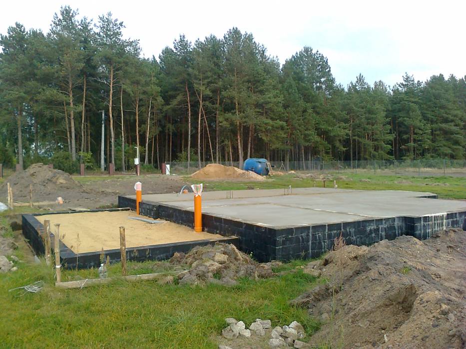 Zdjęcie do wpisu: fundamenty prawie gotowe