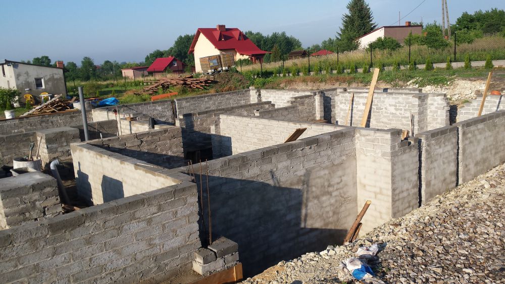 Zdjęcie do wpisu: stan surowy otwarty