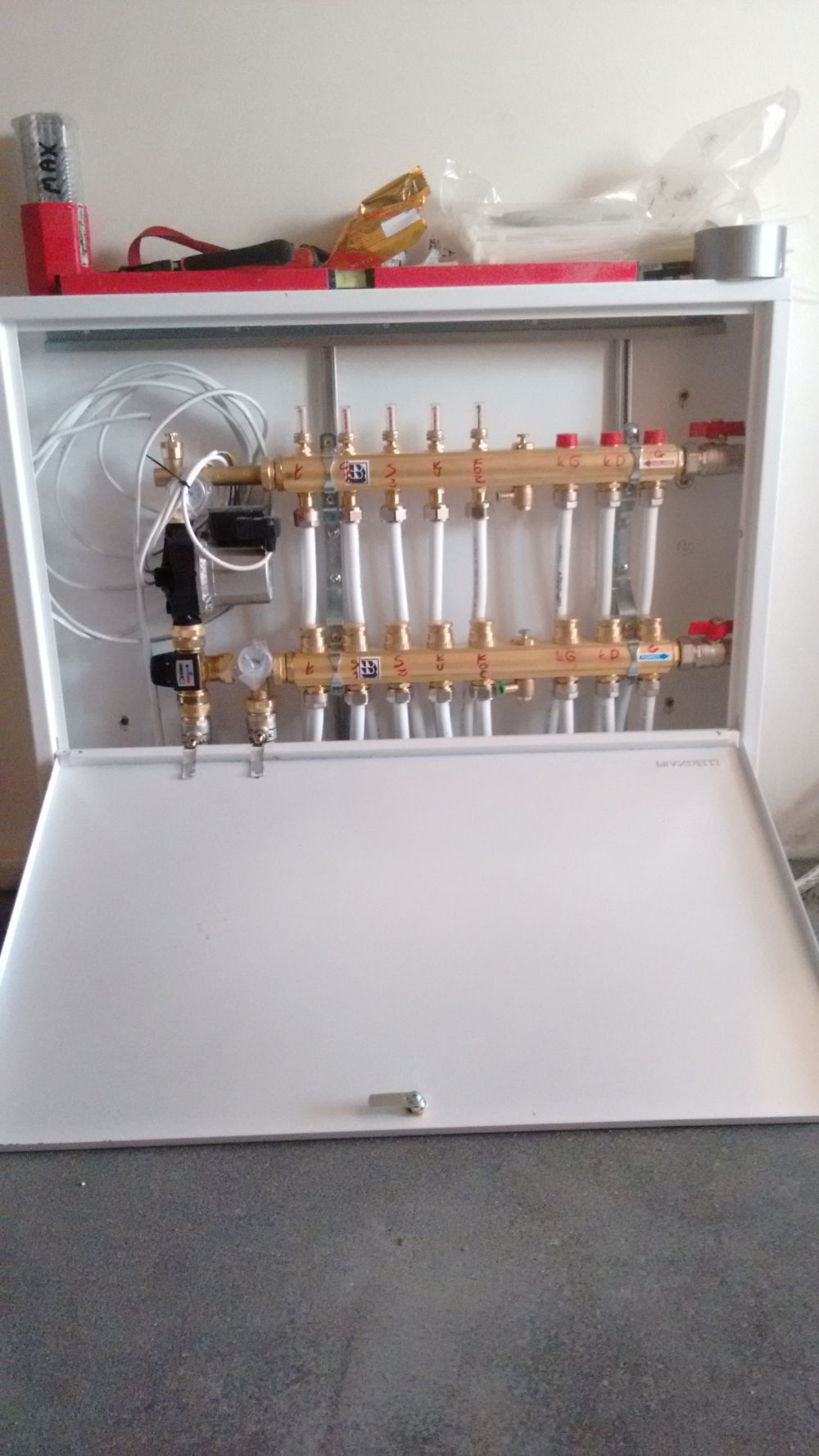 Zdjęcie do wpisu: kolejne zdjęcia wnętrz ( parter )