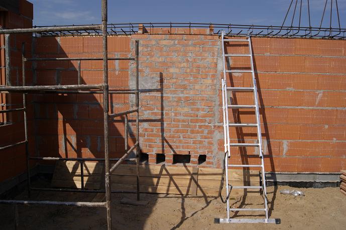 Zdjęcie do wpisu: Pierwsze mury