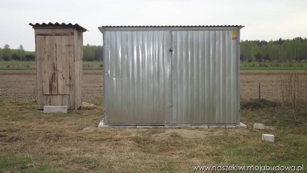 Dwie pierwsze budowle