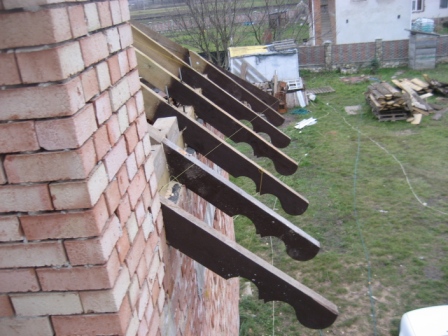 Zdjęcie do wpisu: Montaz dachu - krokwie juz gotowe