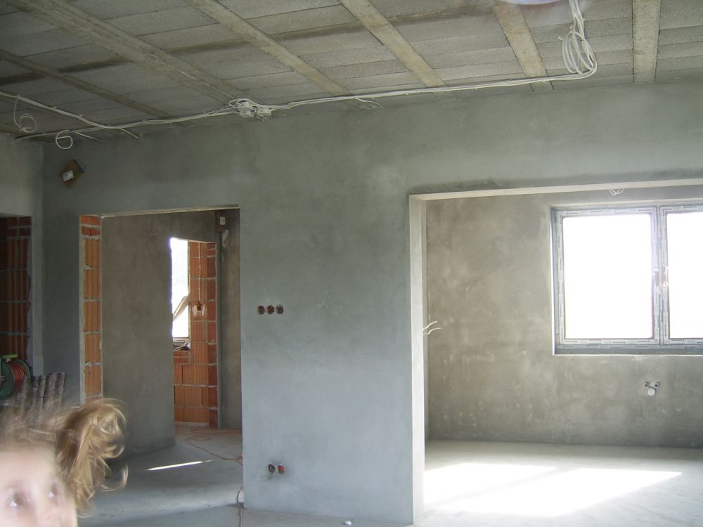 Zdjęcie do wpisu: Zaczynamy tynkowac tynki tradycyjne .