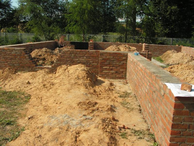 Zdjęcie do wpisu: Fundamenty i pierwsze mury...