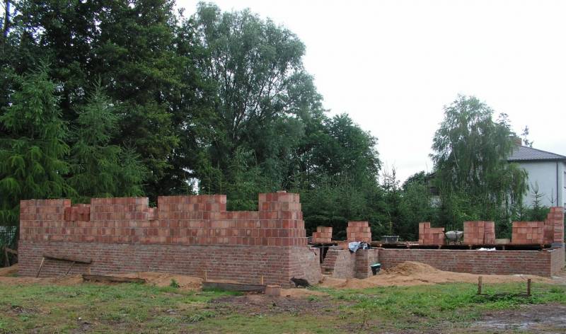 Zdjęcie do wpisu: Fundamenty i pierwsze mury...