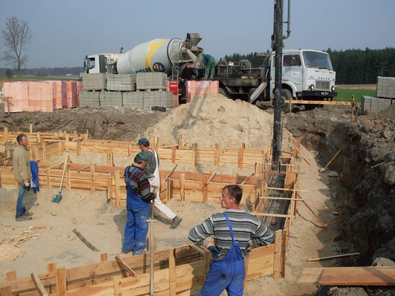Zdjęcie do wpisu: nadszedł maj i fundameny niemal skończone